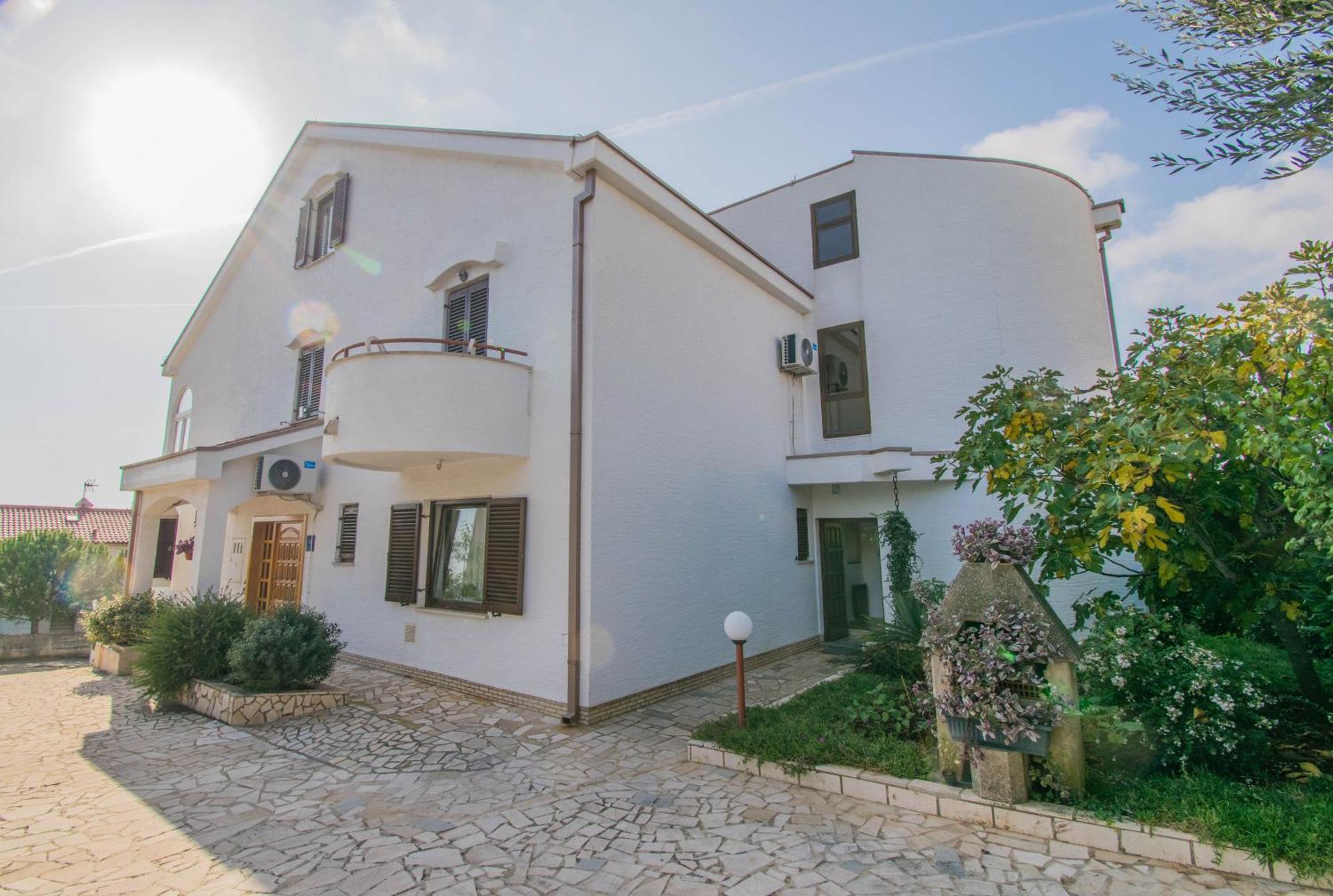 Apartments Punta & Vista In Krk Krk Town Esterno foto